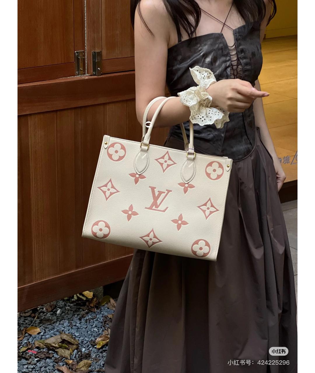 LOUIS VUITTON Бежевая кожаная сумка тоут, фото 6