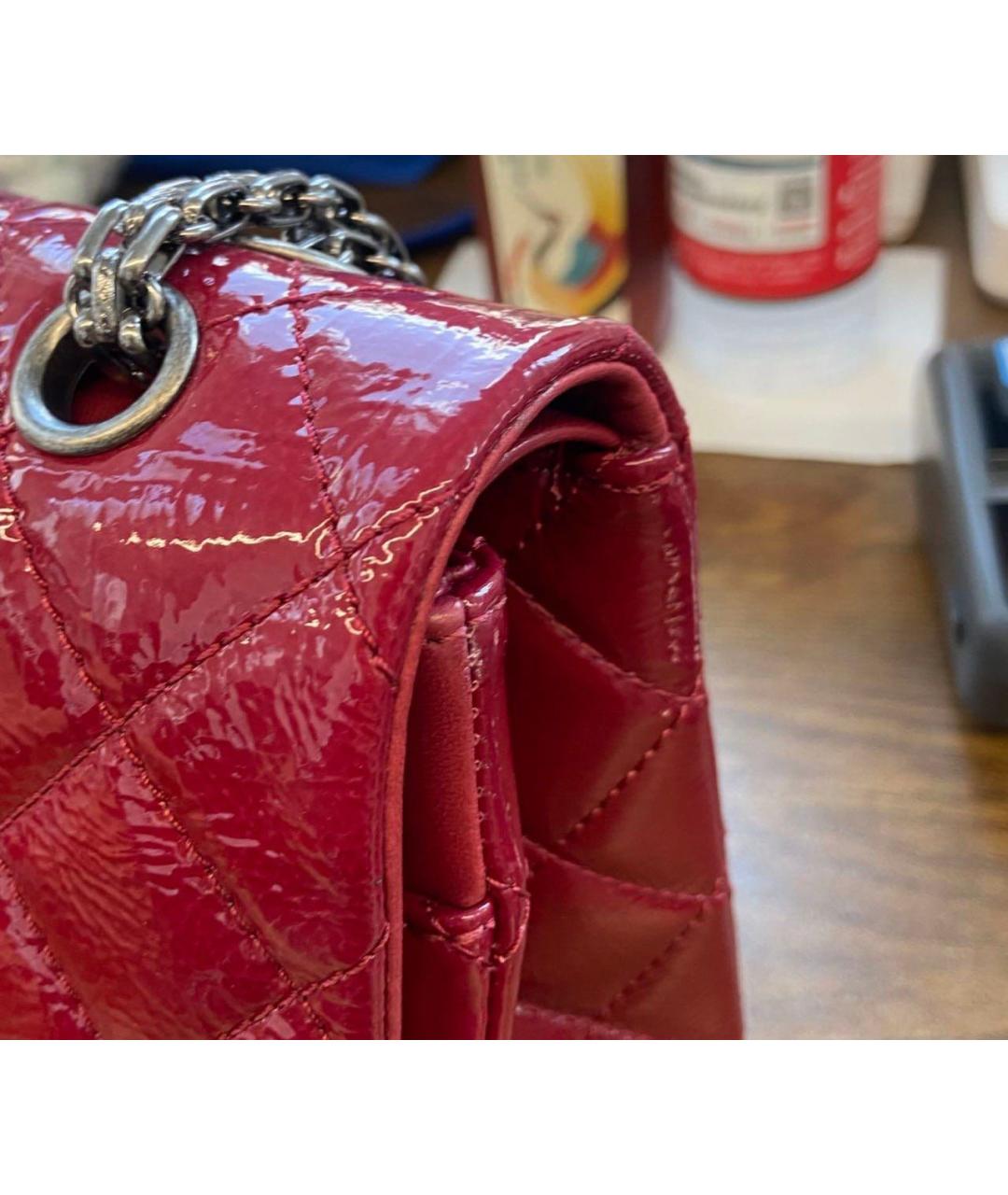 CHANEL Красная сумка через плечо из лакированной кожи, фото 6