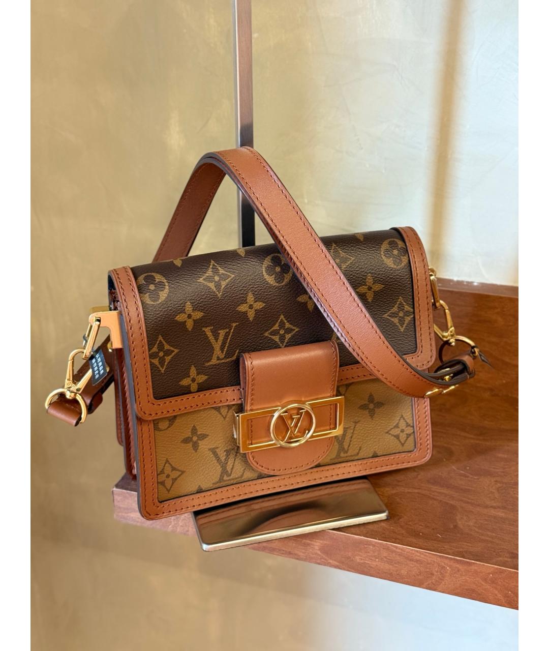 LOUIS VUITTON Коричневая сумка через плечо из искусственной кожи, фото 5