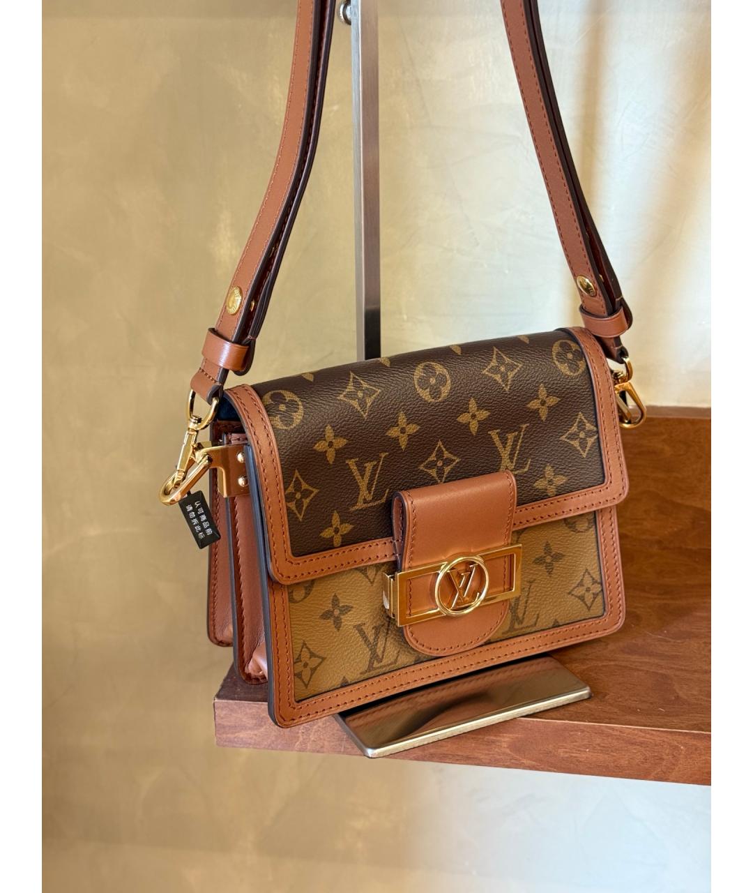 LOUIS VUITTON Коричневая сумка через плечо из искусственной кожи, фото 4