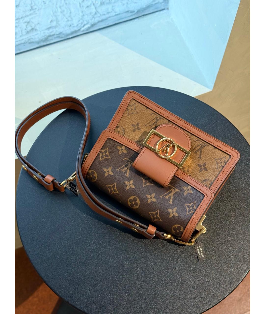LOUIS VUITTON Коричневая сумка через плечо из искусственной кожи, фото 8