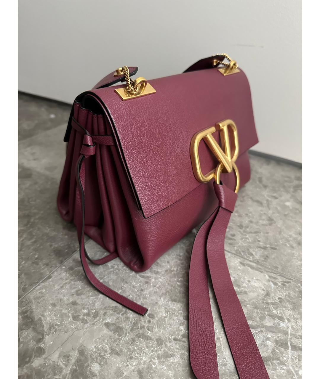 VALENTINO Бордовая кожаная сумка через плечо, фото 3
