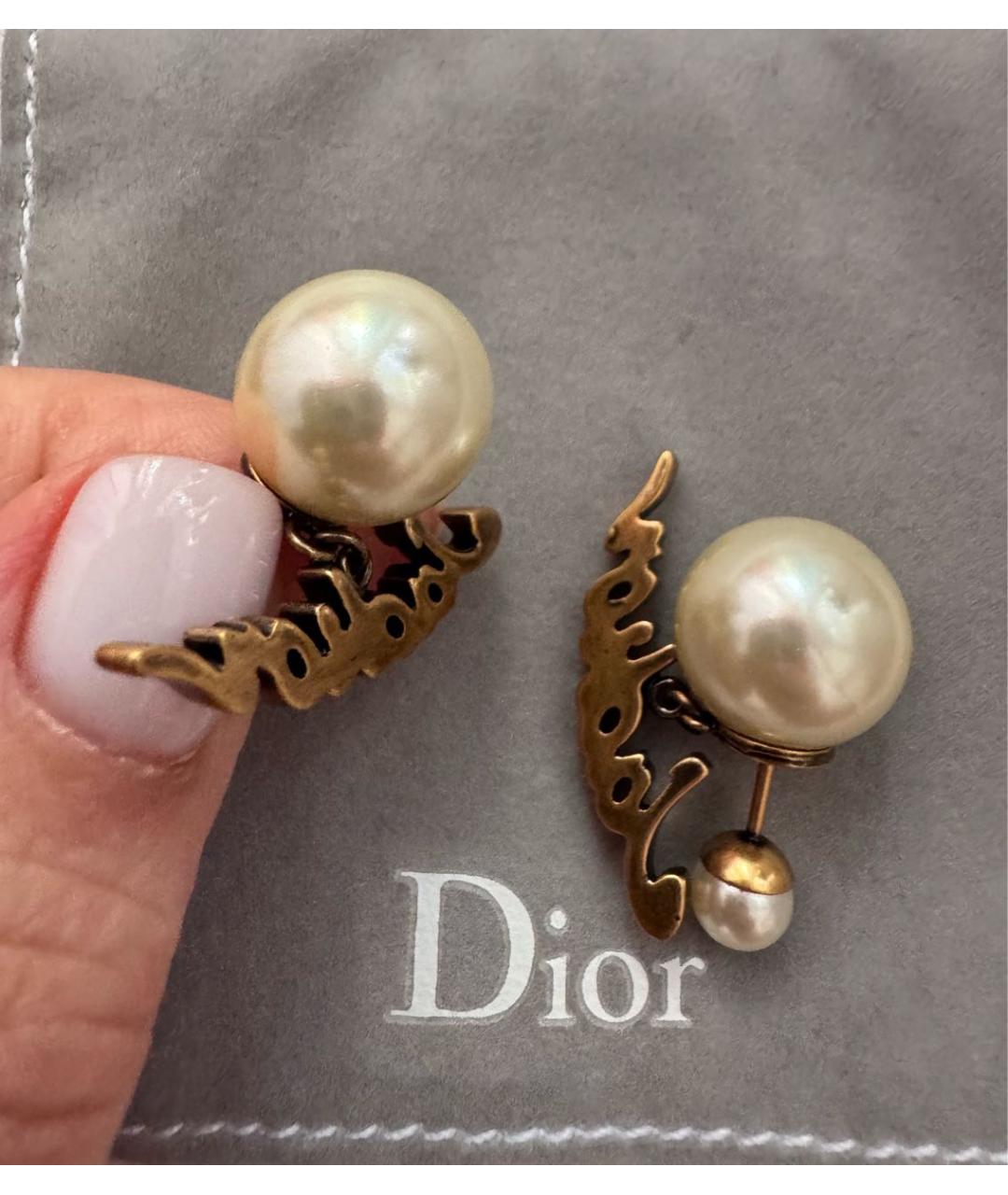 CHRISTIAN DIOR Белые латунные серьги, фото 3