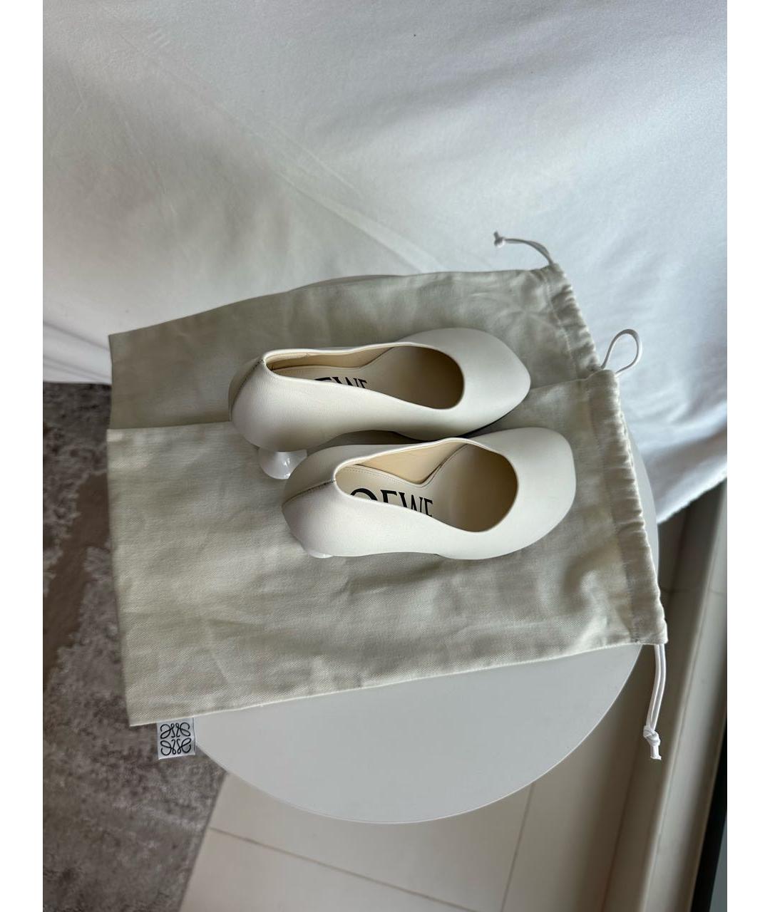 LOEWE Белые кожаные туфли, фото 6