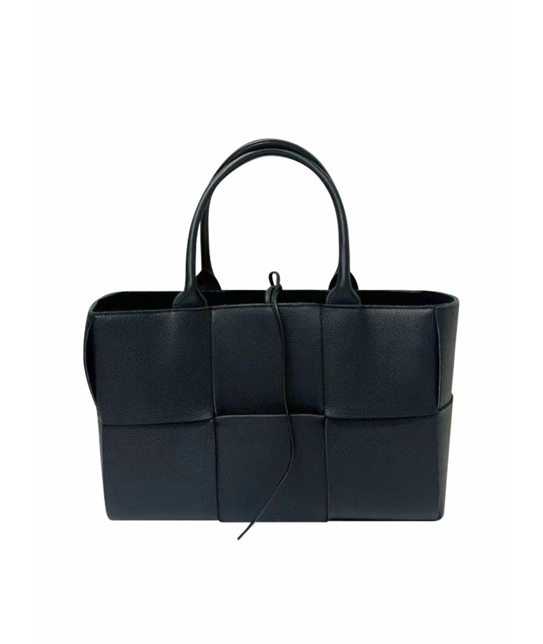 BOTTEGA VENETA Черная кожаная сумка тоут, фото 1
