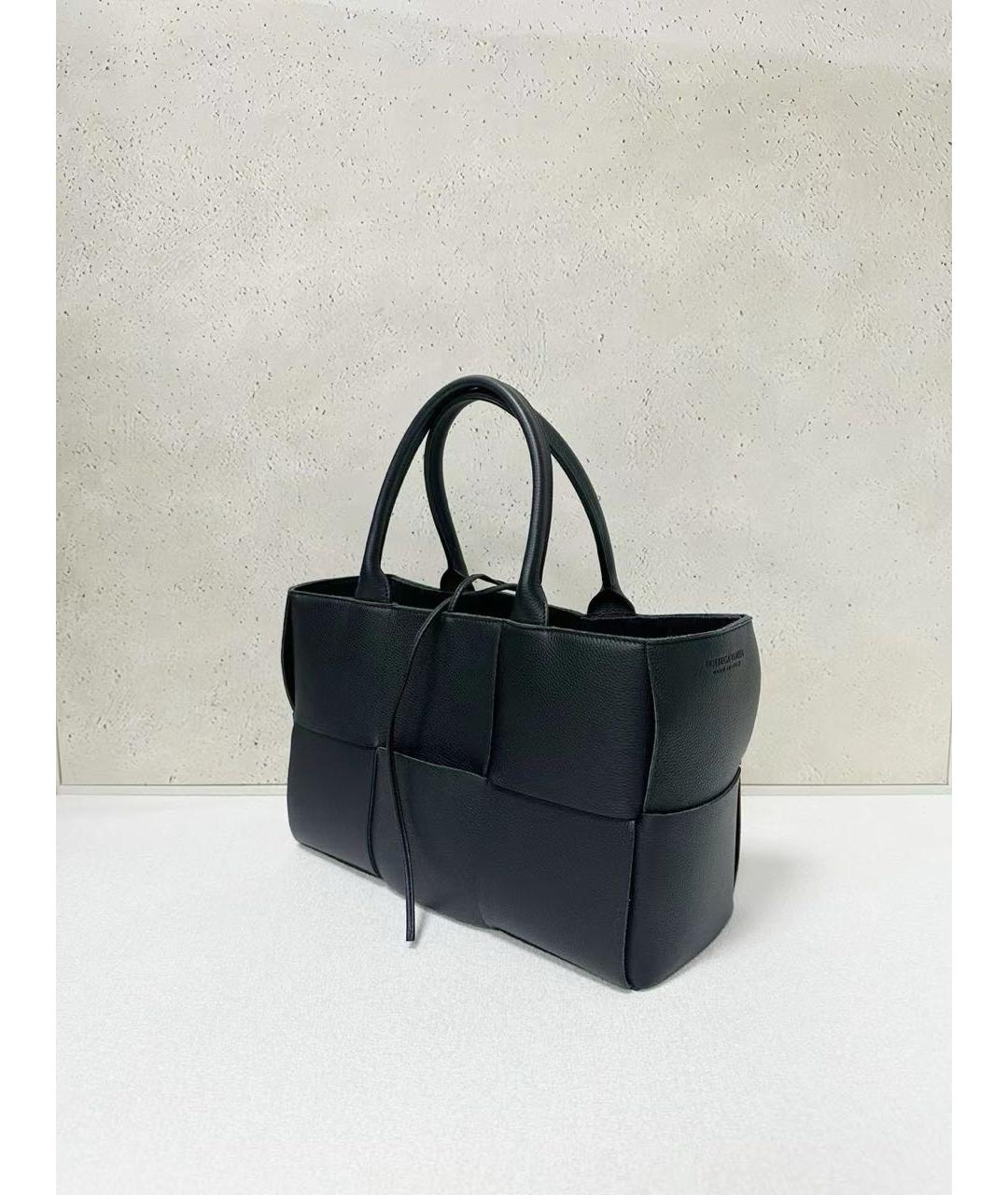 BOTTEGA VENETA Черная кожаная сумка тоут, фото 3