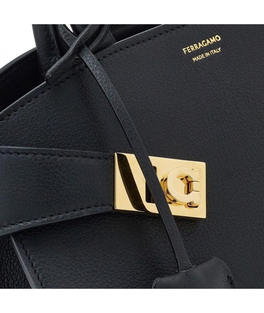 FERRAGAMO Черная кожаная сумка через плечо, фото 5