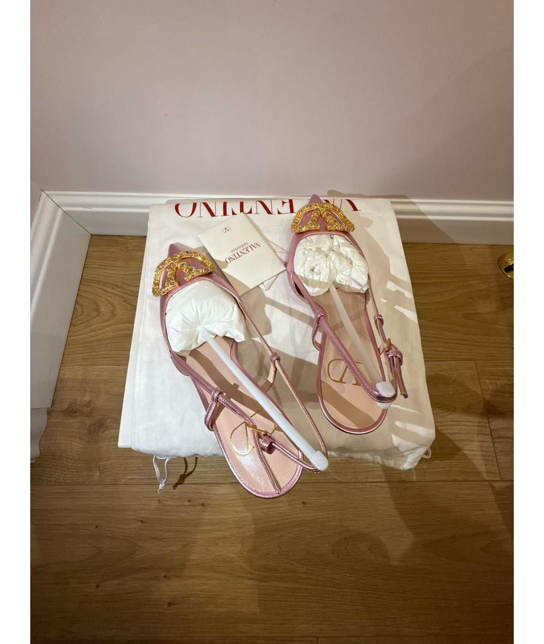 VALENTINO Розовые кожаные босоножки, фото 3