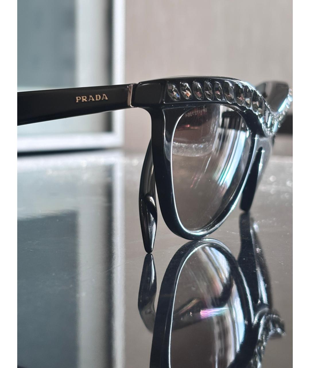 PRADA Черные солнцезащитные очки, фото 3