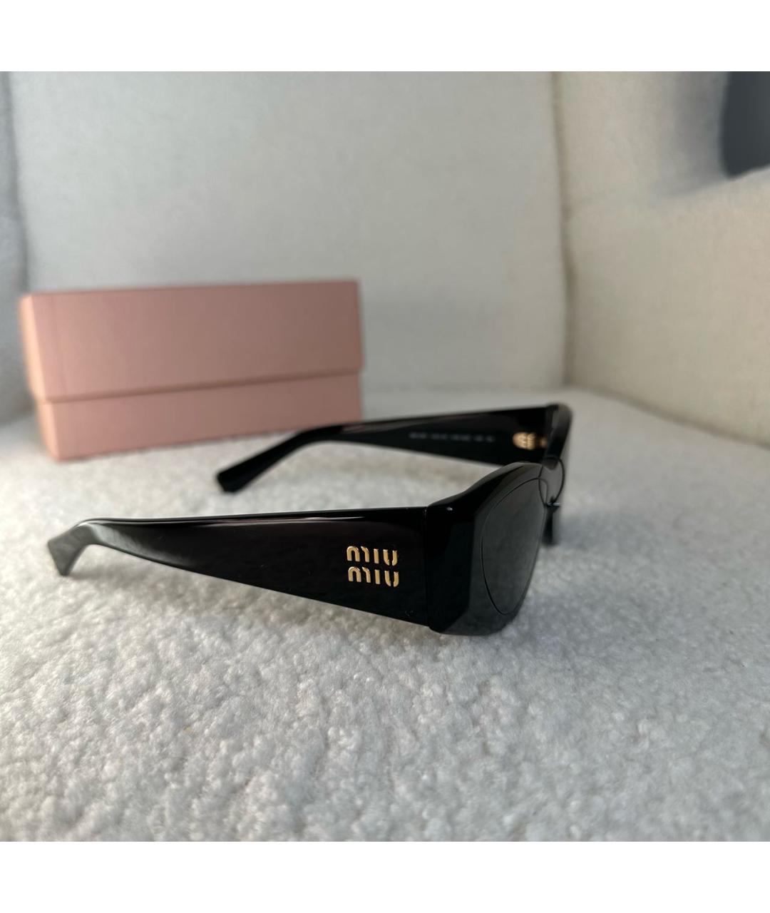 MIU MIU Черные пластиковые солнцезащитные очки, фото 2