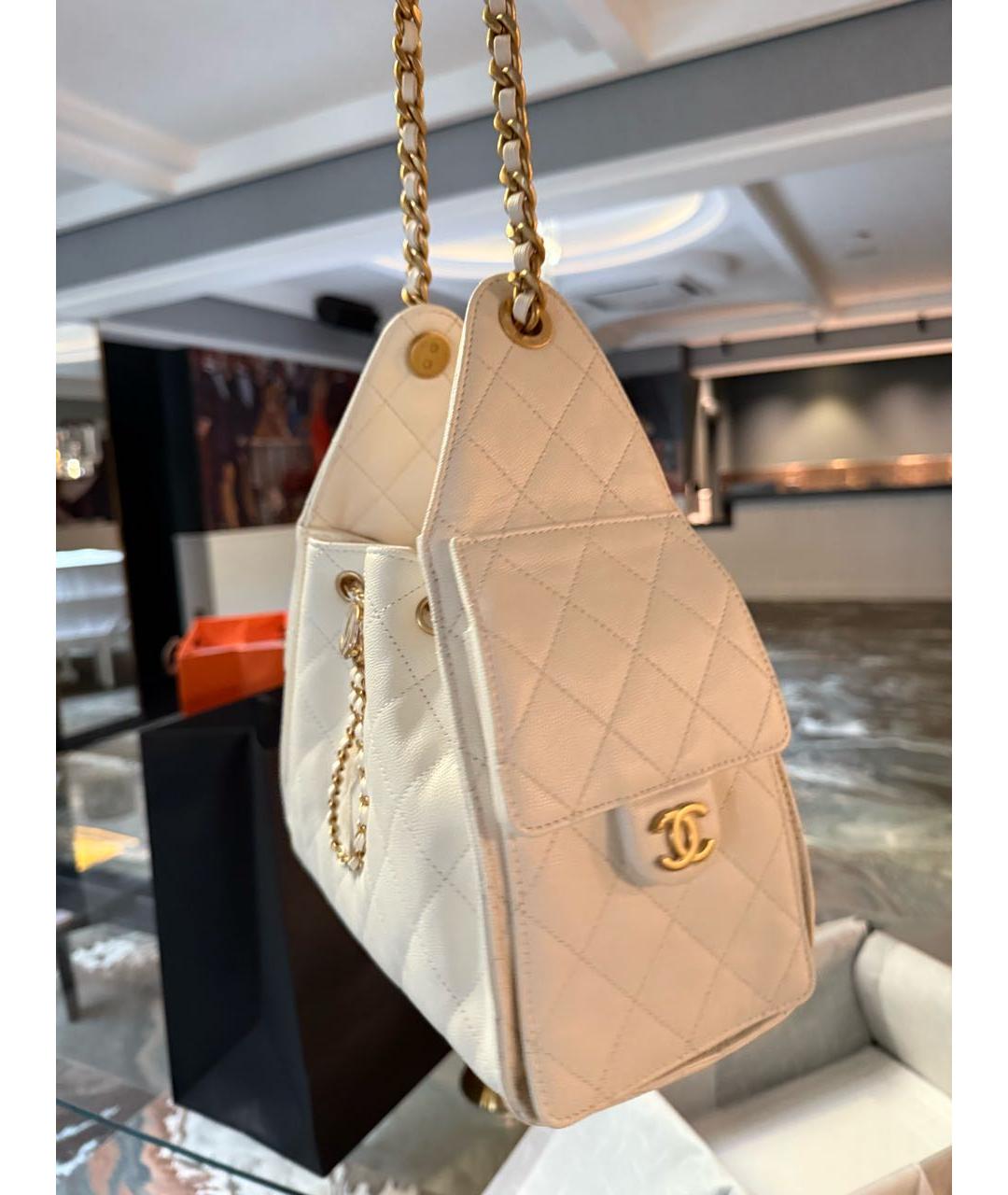 CHANEL Белая кожаная сумка тоут, фото 5