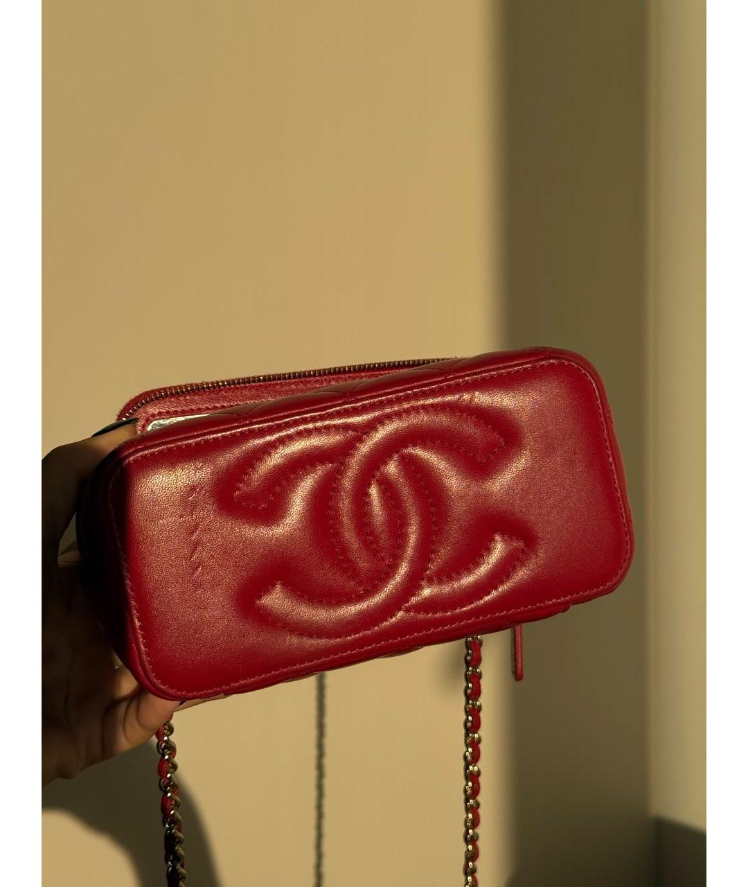CHANEL Коралловая кожаная сумка с короткими ручками, фото 6