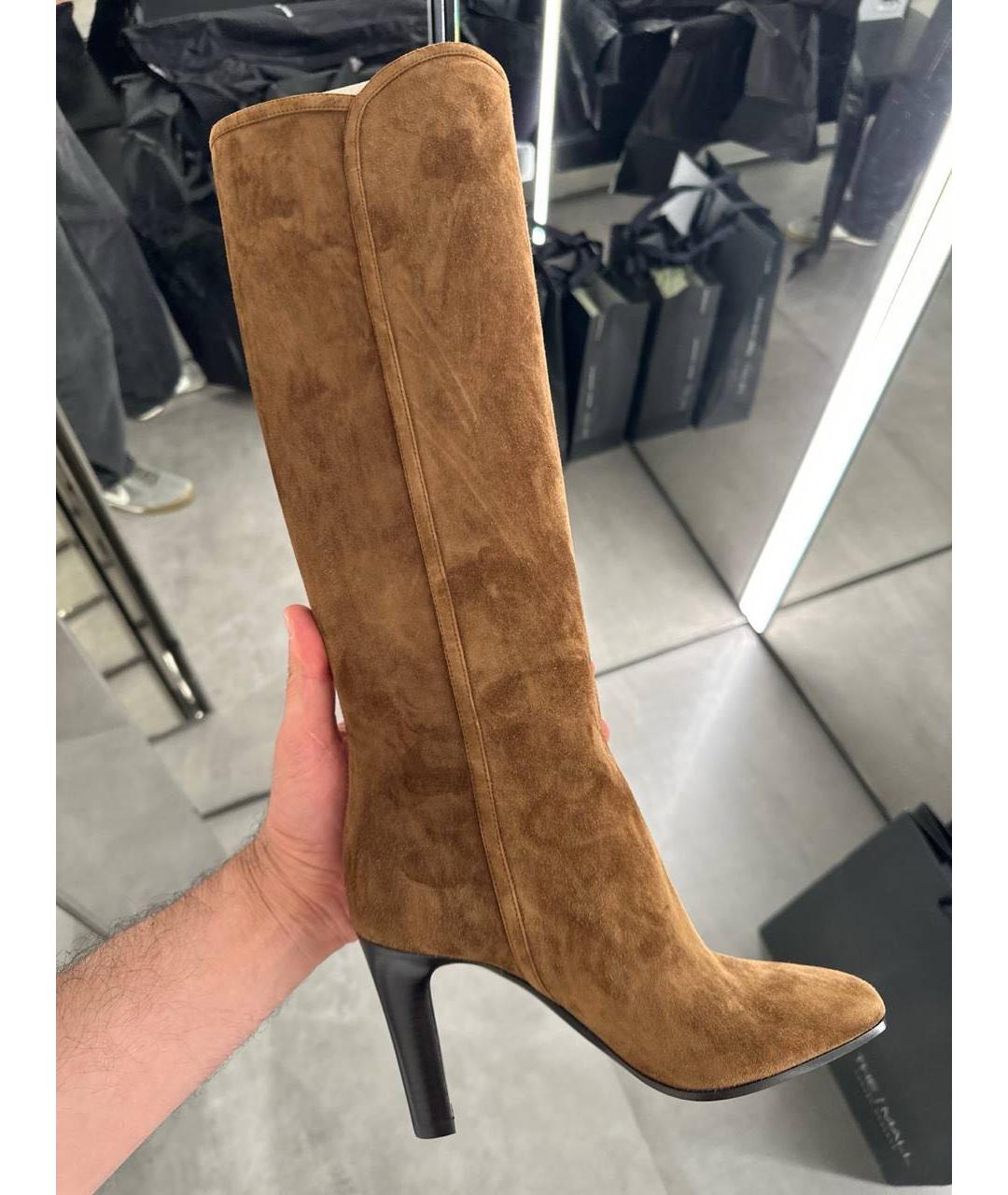 SAINT LAURENT Коричневые бархатные сапоги, фото 5