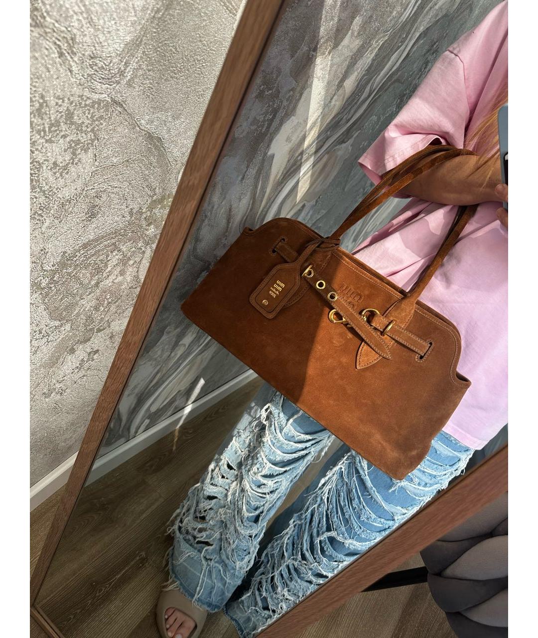 MIU MIU Коричневая замшевая сумка с короткими ручками, фото 5