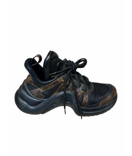 LOUIS VUITTON Кроссовки