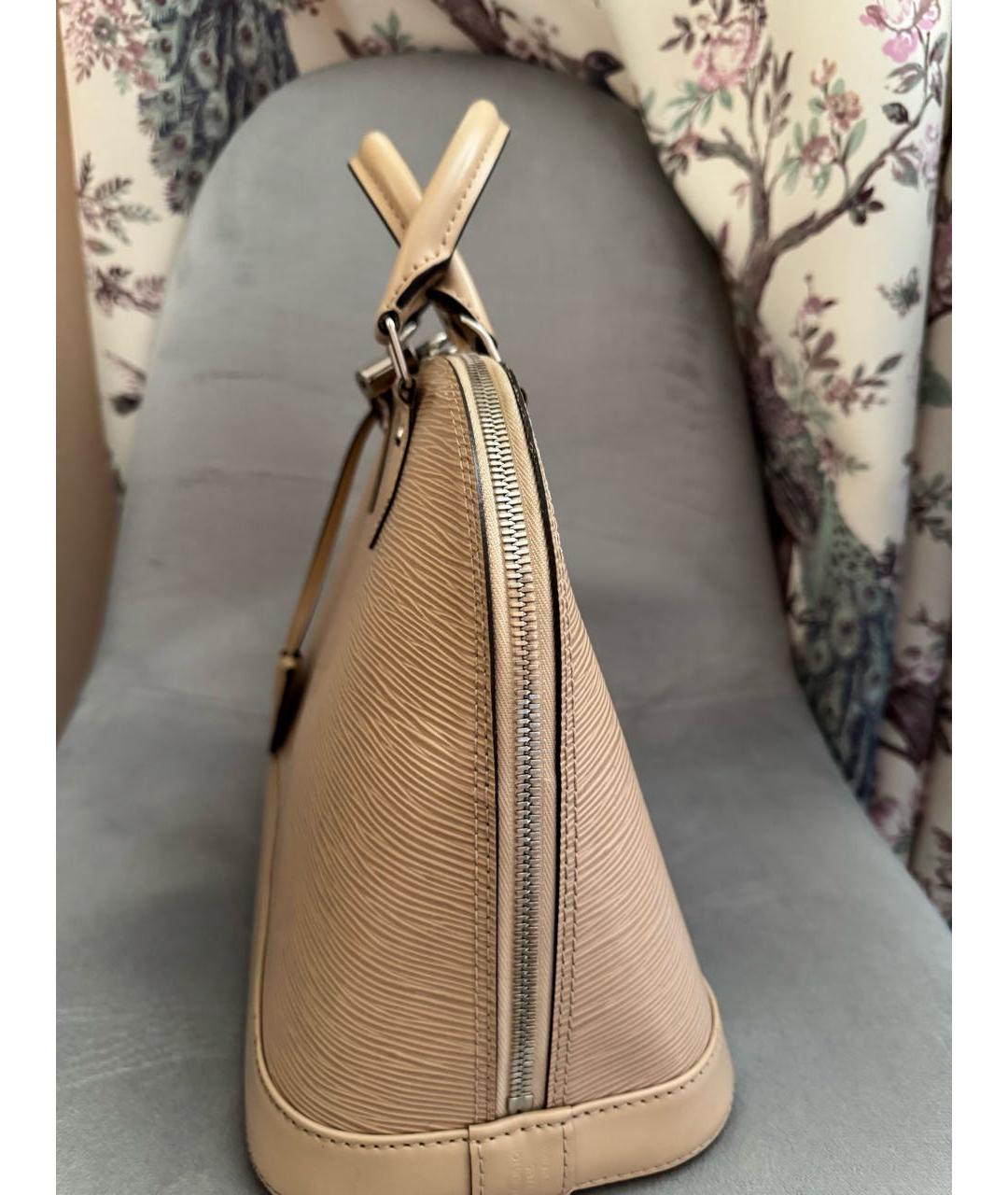 LOUIS VUITTON Бежевая кожаная сумка с короткими ручками, фото 2