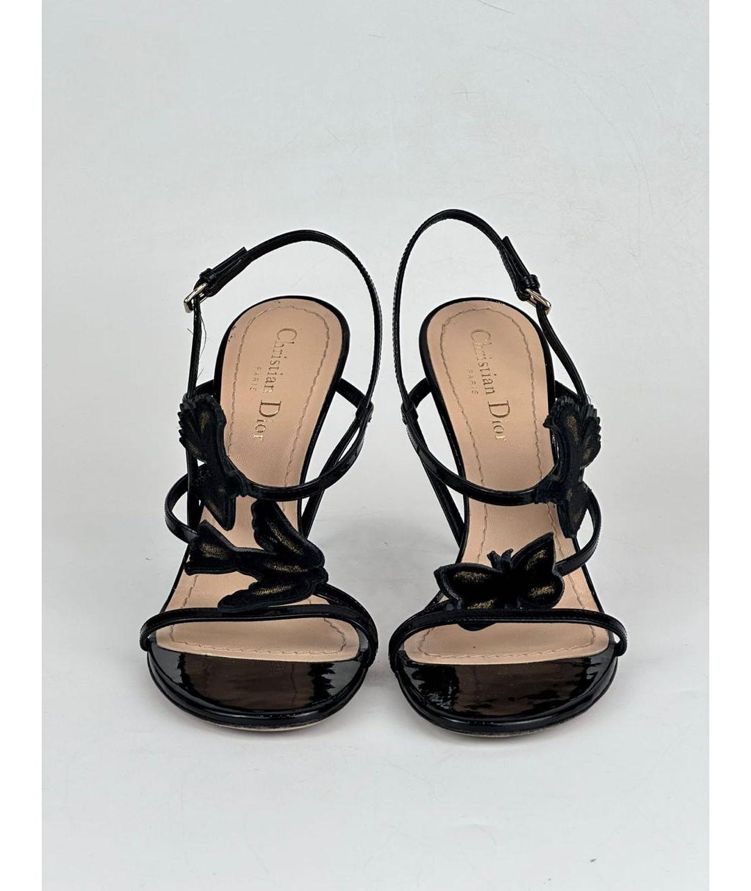 CHRISTIAN DIOR Черные босоножки из лакированной кожи, фото 3