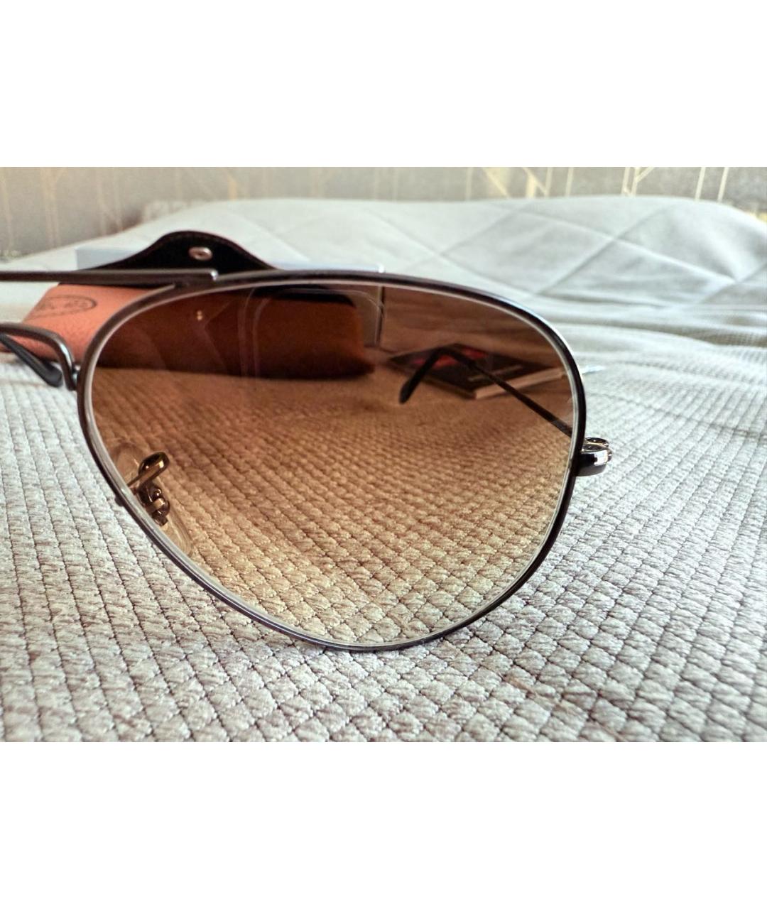 RAY BAN Коричневые металлические солнцезащитные очки, фото 5