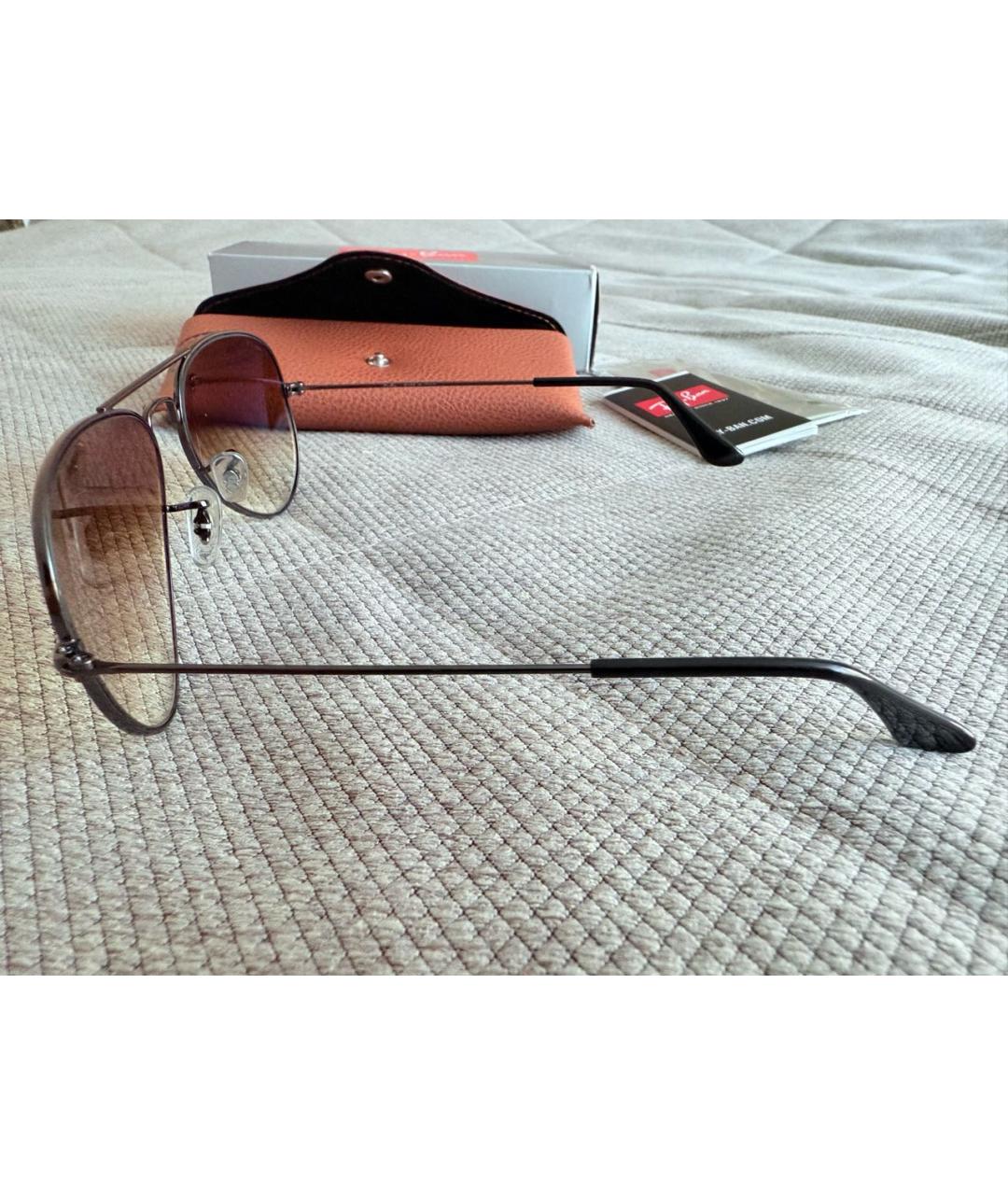 RAY BAN Коричневые металлические солнцезащитные очки, фото 2