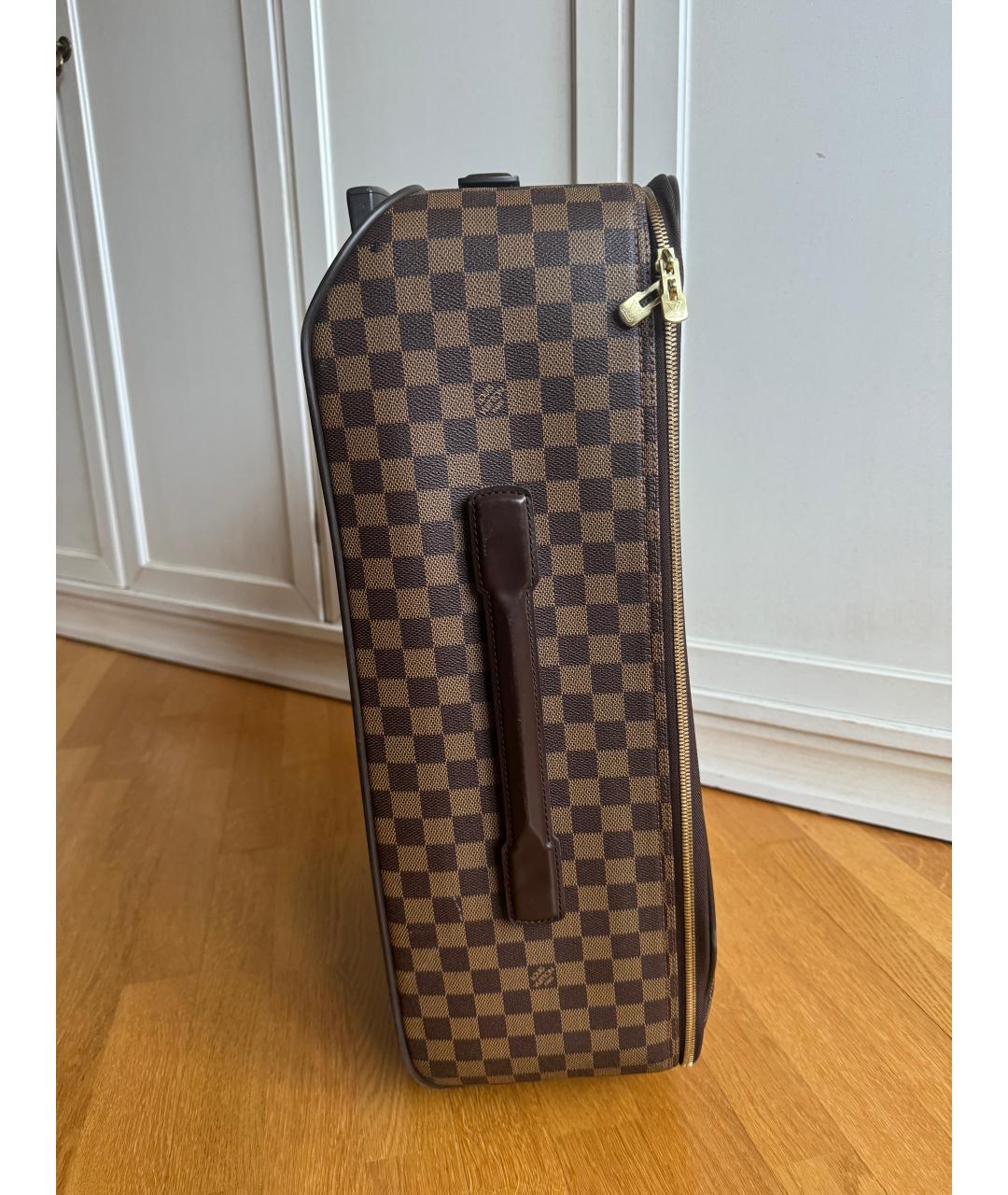 LOUIS VUITTON Коричневый кожаный чемодан, фото 5