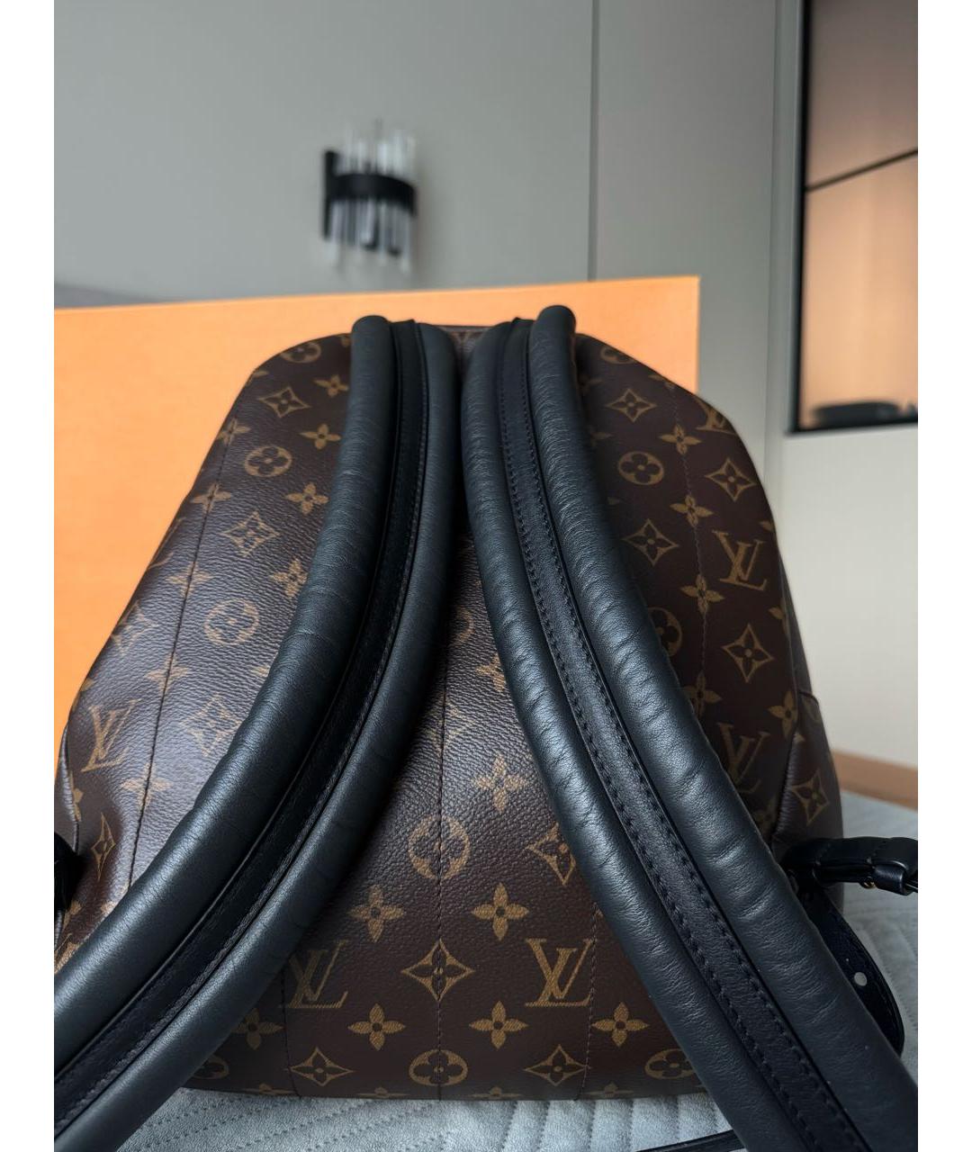 LOUIS VUITTON Коричневый рюкзак, фото 3