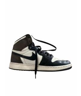 NIKE Кроссовки