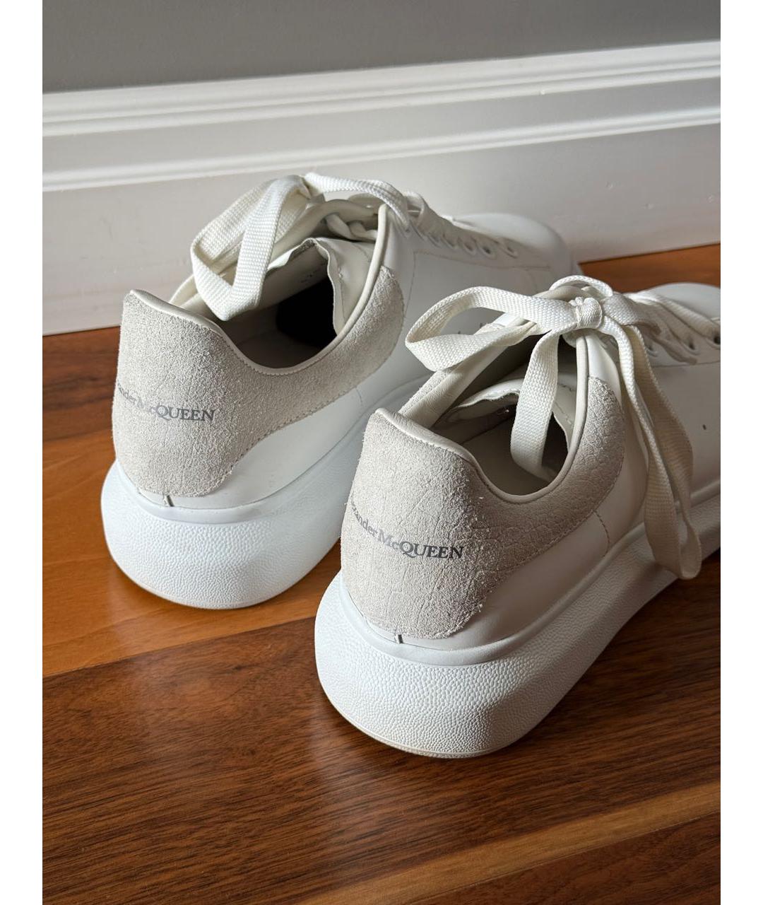 ALEXANDER MCQUEEN Белые кожаные низкие кроссовки / кеды, фото 4