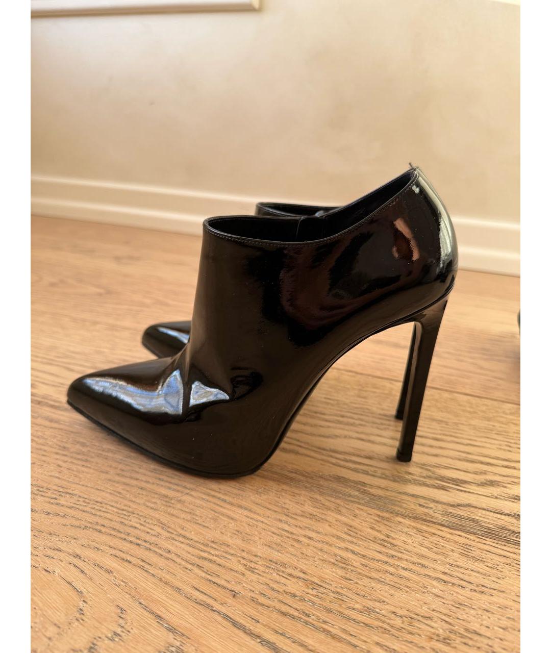 SAINT LAURENT Черные ботильоны из лакированной кожи, фото 9
