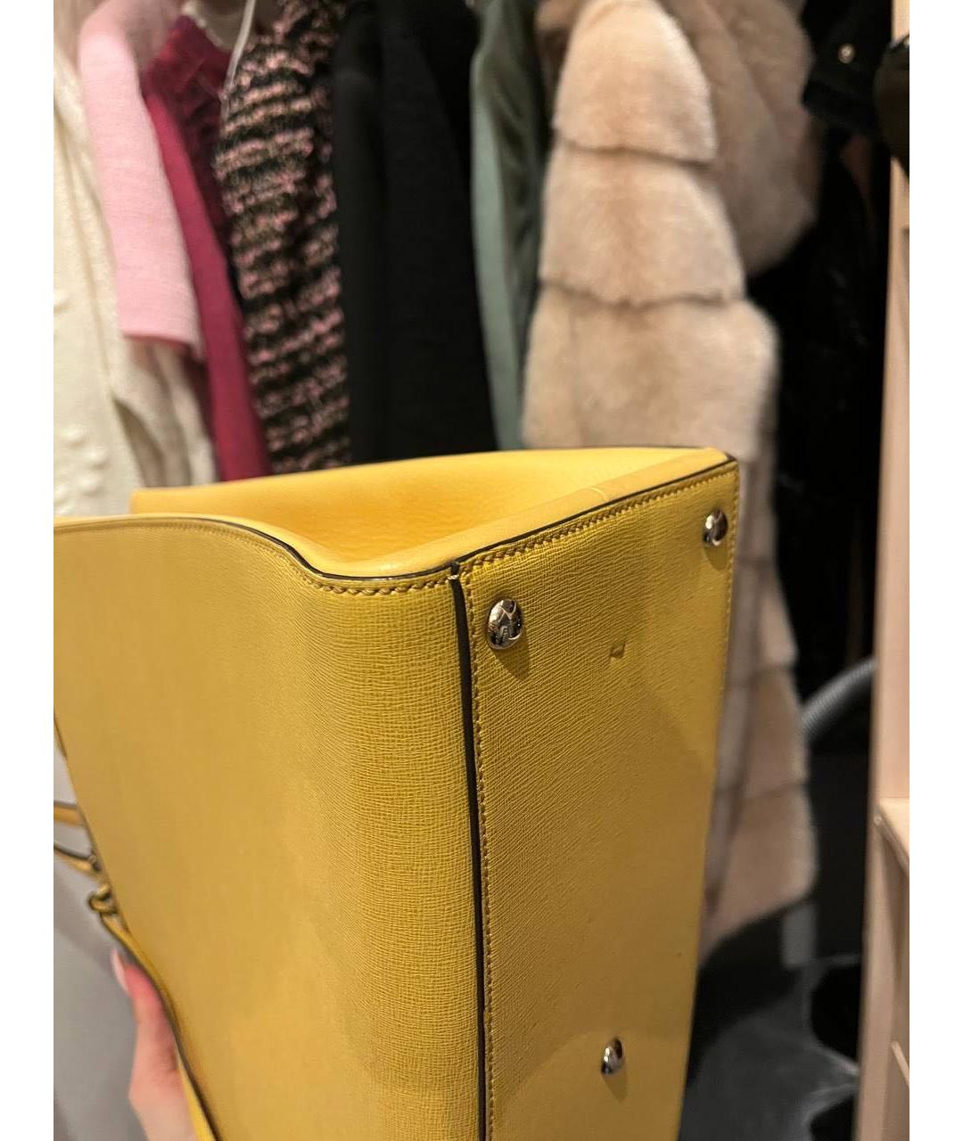 FENDI Желтая кожаная сумка тоут, фото 5
