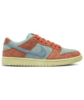 NIKE Кроссовки