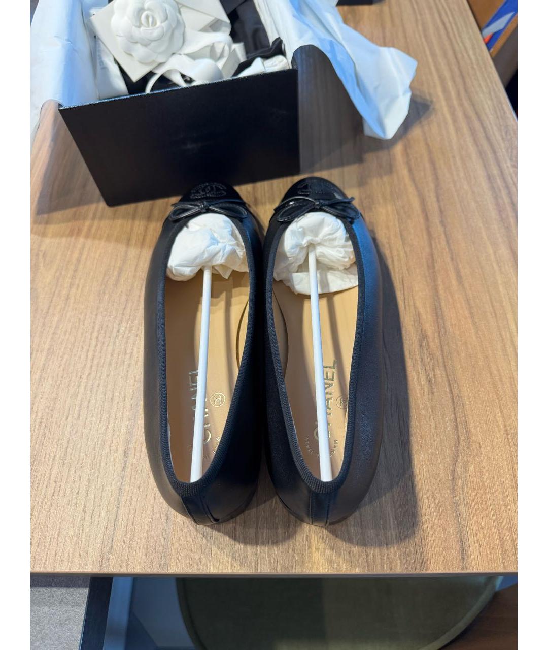CHANEL Черные кожаные балетки, фото 4