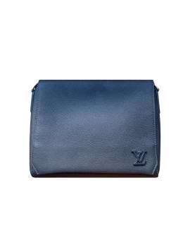 LOUIS VUITTON Сумка на плечо