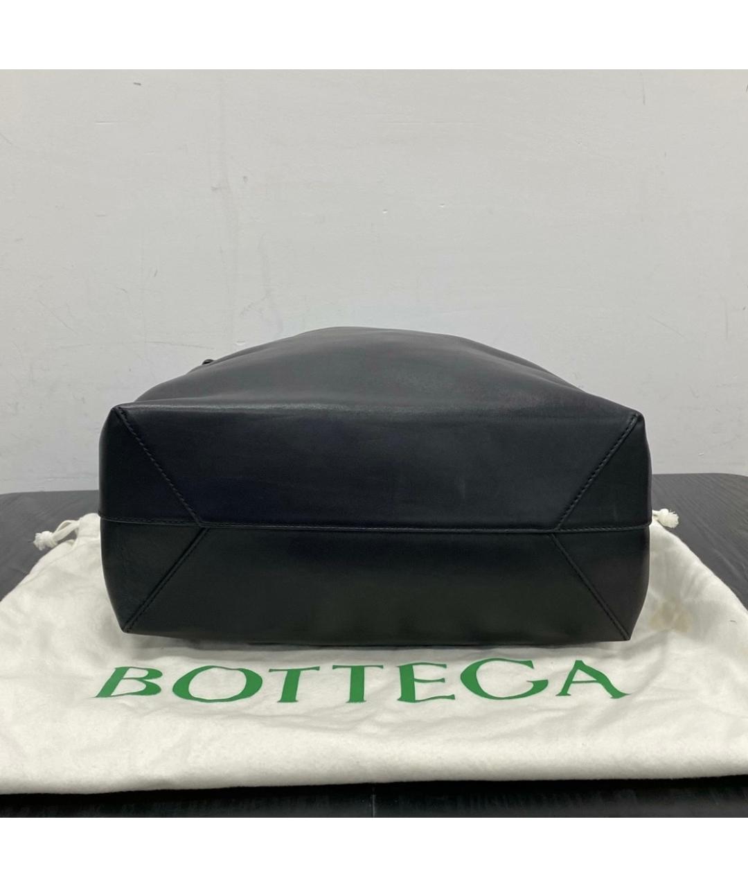 BOTTEGA VENETA Черная кожаная сумка через плечо, фото 5