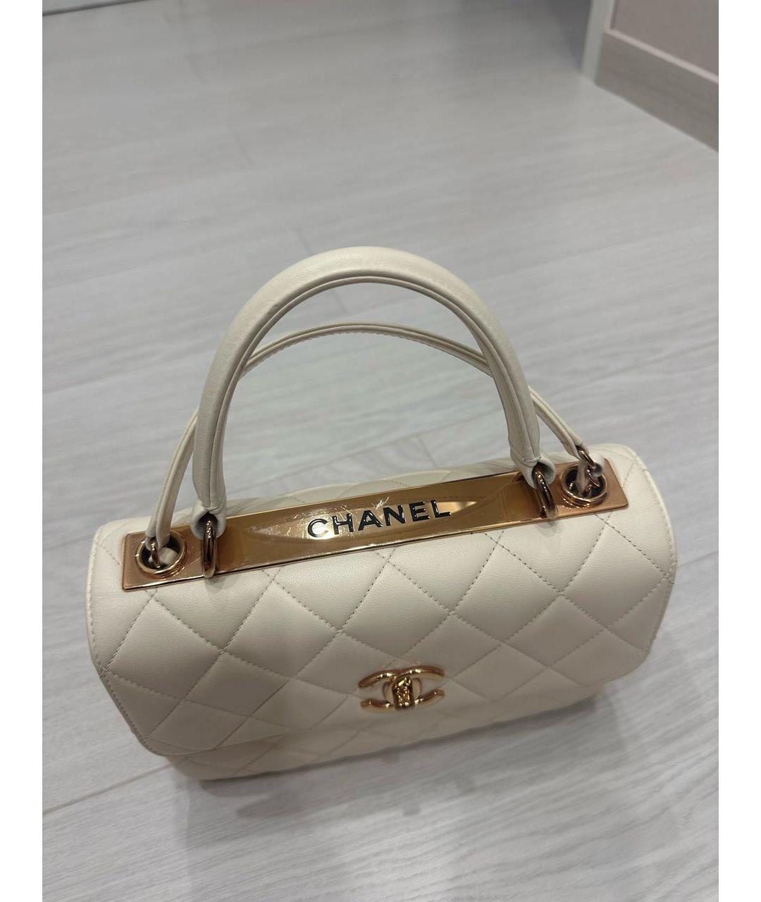 CHANEL Бежевая кожаная сумка через плечо, фото 3