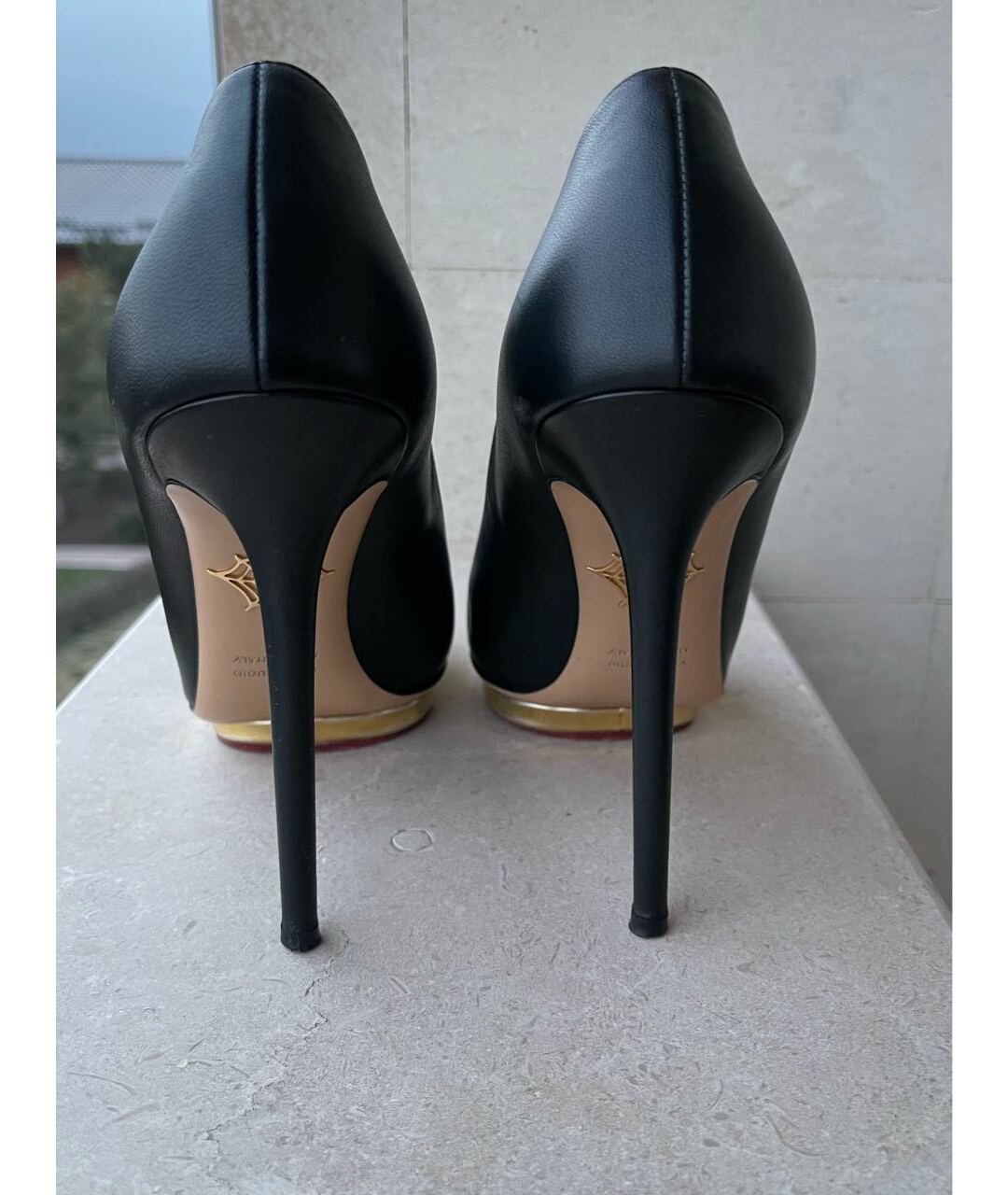 CHARLOTTE OLYMPIA Черные кожаные туфли, фото 4