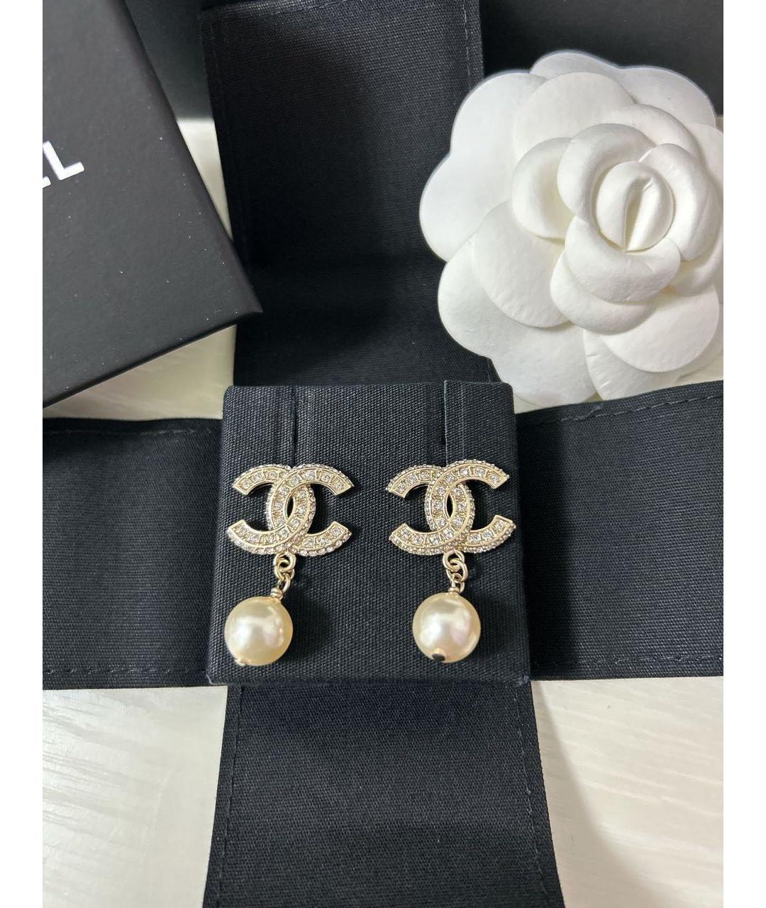 CHANEL Белые жемчужные серьги, фото 3