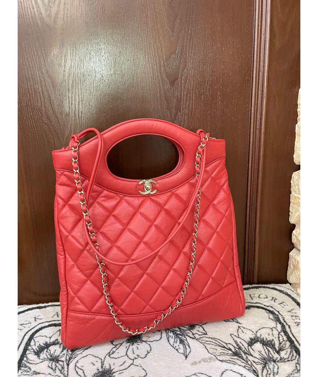 CHANEL Красная кожаная сумка с короткими ручками, фото 2