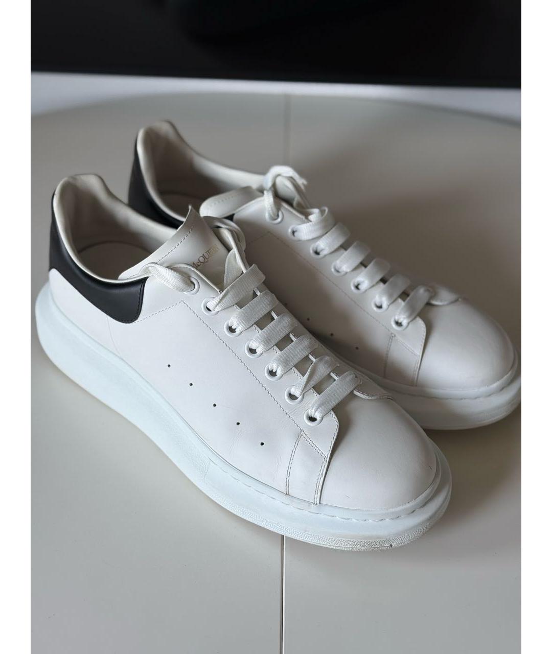 ALEXANDER MCQUEEN Белые кожаные низкие кроссовки / кеды, фото 6