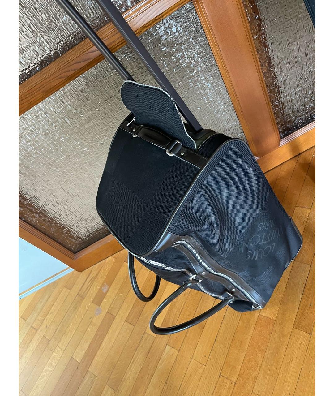 LOUIS VUITTON Черный чемодан, фото 3