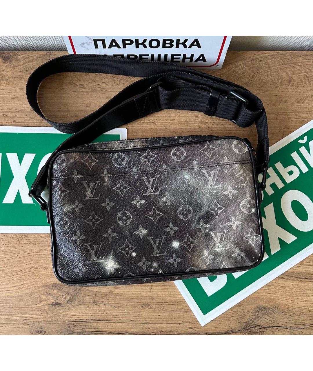 LOUIS VUITTON Черная кожаная сумка на плечо, фото 4