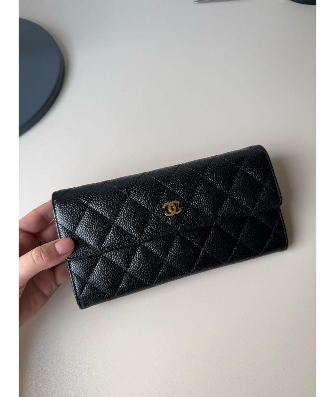 CHANEL Черная кожаная сумка через плечо, фото 2