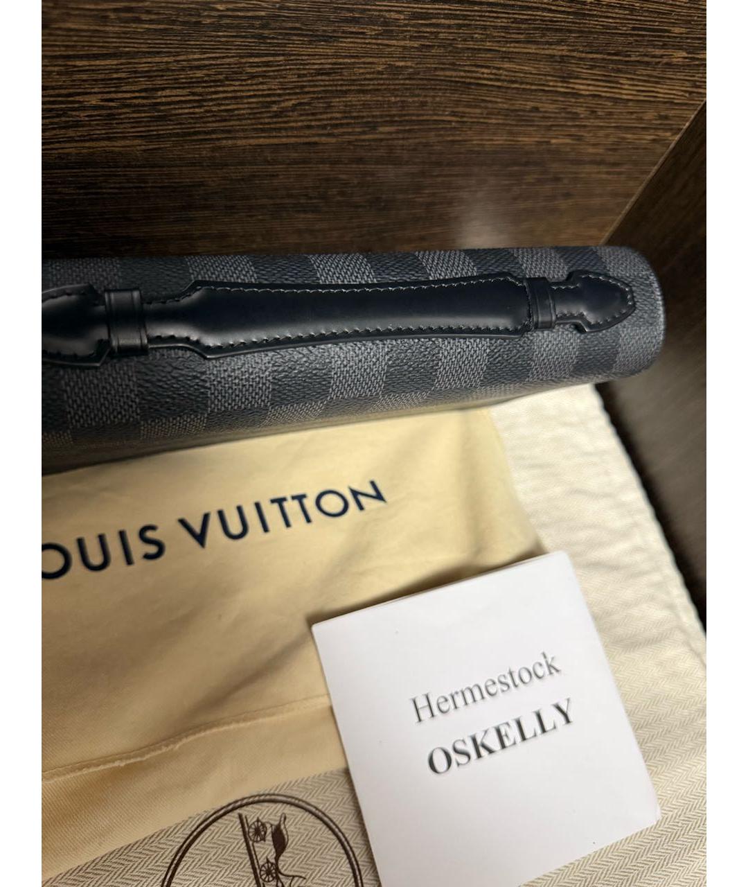 LOUIS VUITTON Антрацитовая барсетка, фото 4