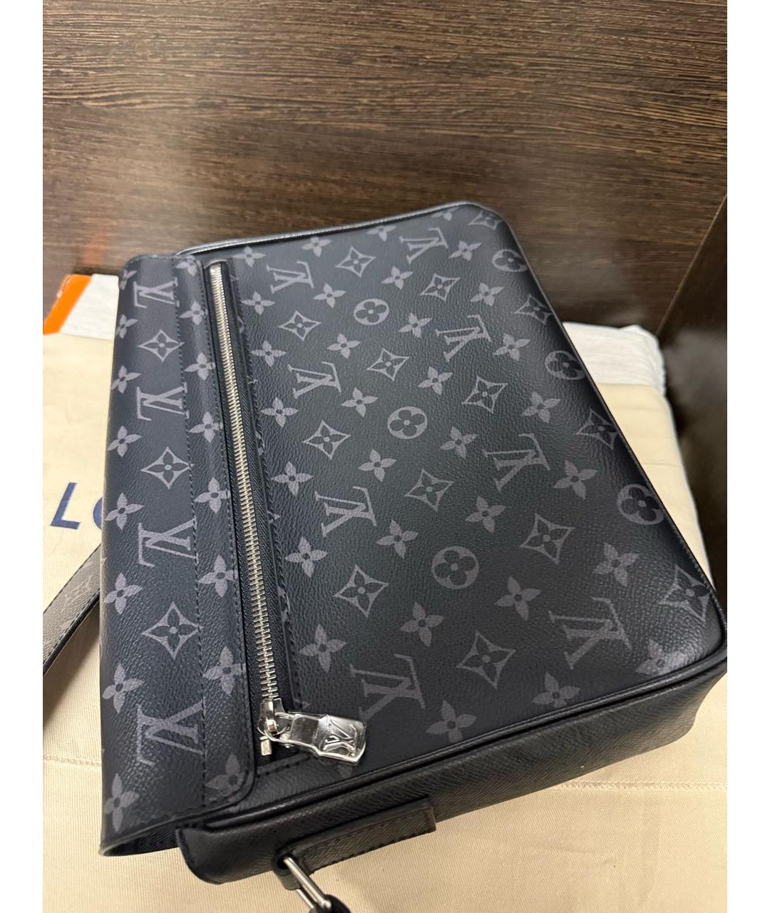 LOUIS VUITTON Черная кожаная сумка на плечо, фото 3