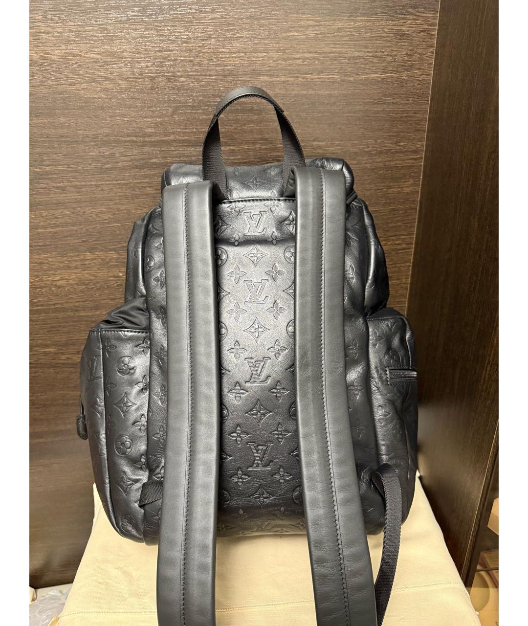 LOUIS VUITTON Черный кожаный рюкзак, фото 3