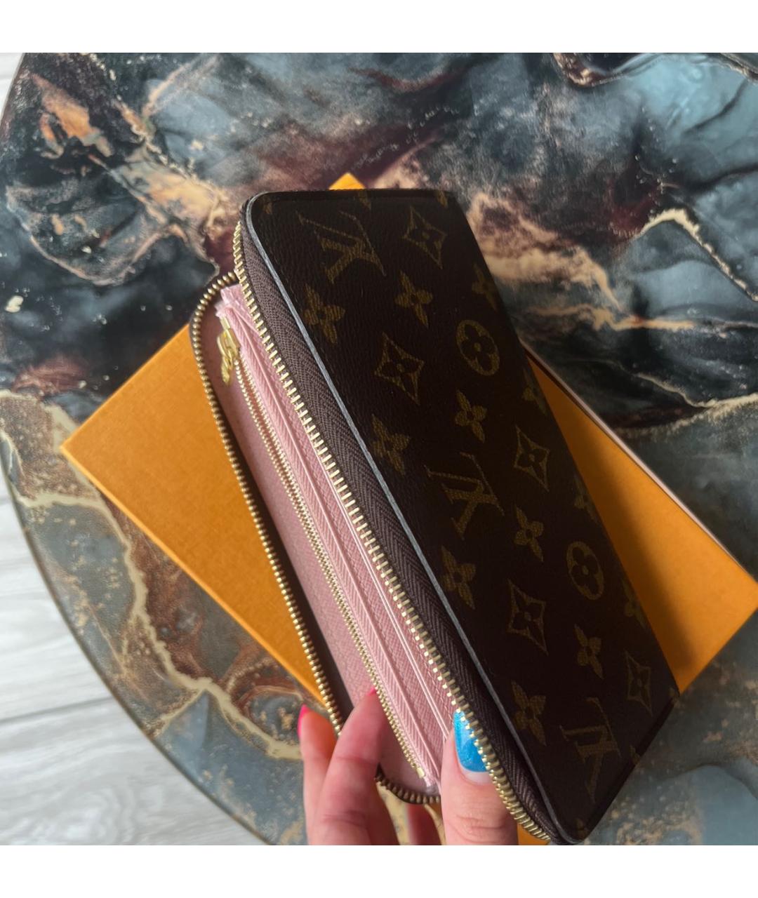 LOUIS VUITTON Коричневый кошелек, фото 3