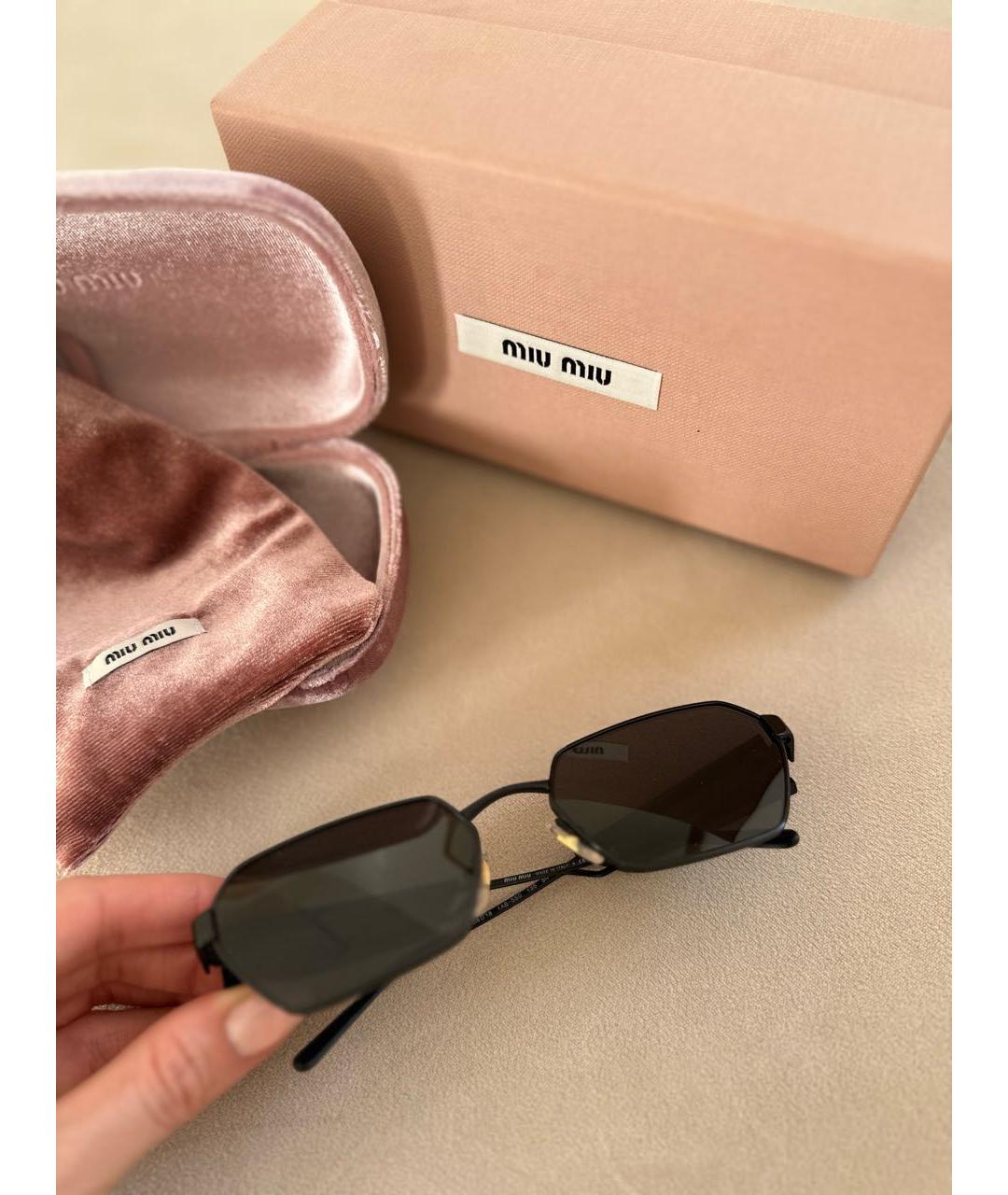 MIU MIU Черные металлические солнцезащитные очки, фото 3