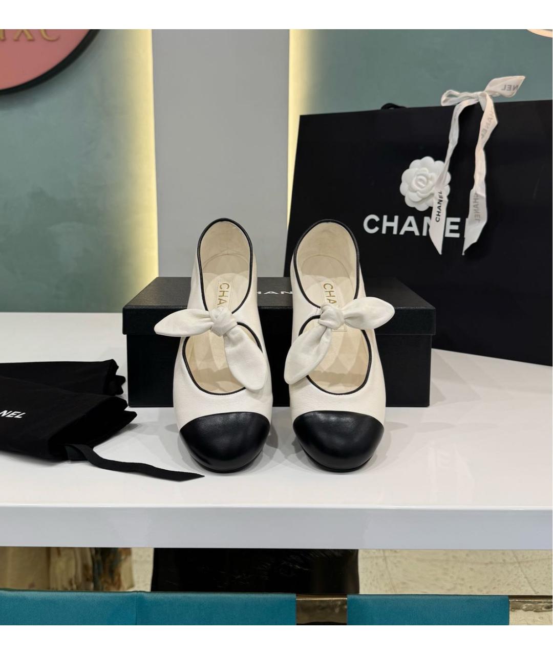 CHANEL Белые кожаные балетки, фото 8