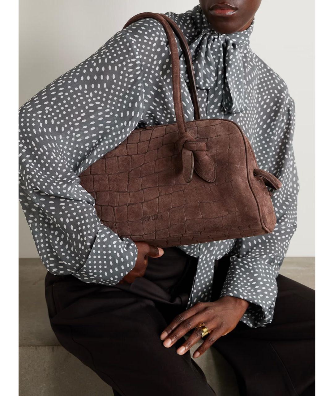 JACQUEMUS Коричневая замшевая сумка с короткими ручками, фото 6