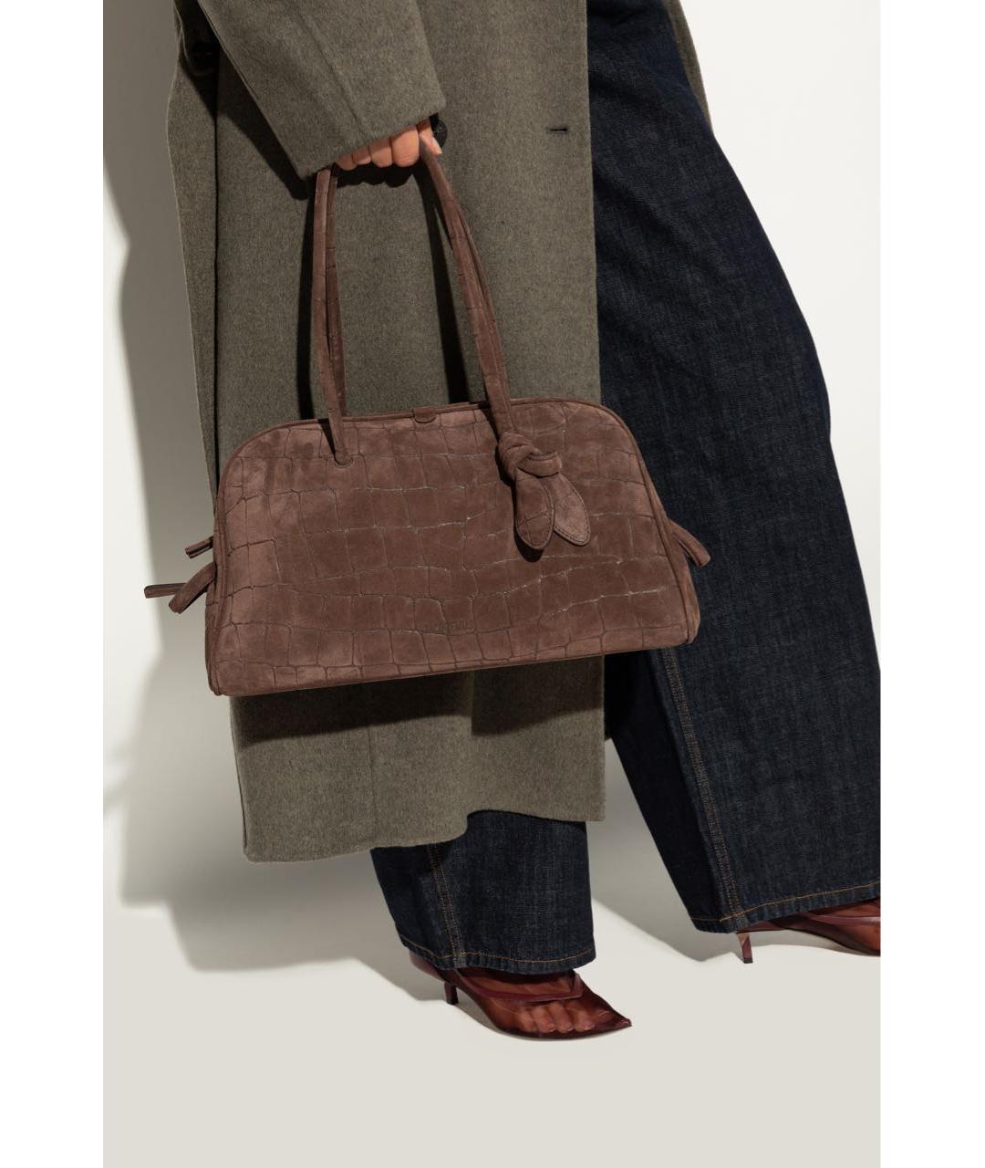 JACQUEMUS Коричневая замшевая сумка с короткими ручками, фото 8