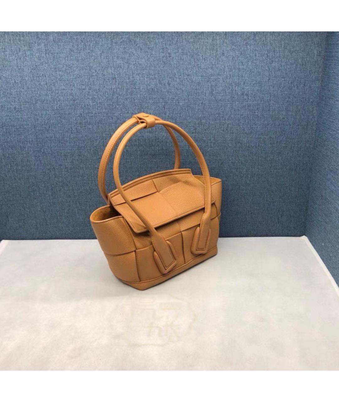 BOTTEGA VENETA Бежевая кожаная сумка тоут, фото 3